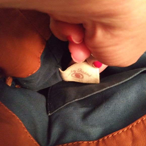 1448 Lucky Brand Large Canvas Shoulder Bag - Picture 5 of 8